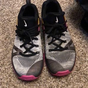 Nike Flyknit Metcon size 8